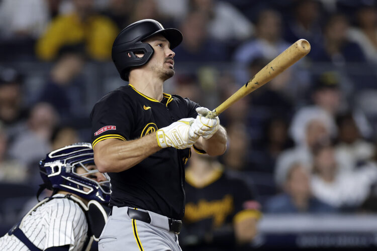 Reynolds homers twice, Pirates beat Yankees 4-2, delay NY from clinching ALCS home-field advantage